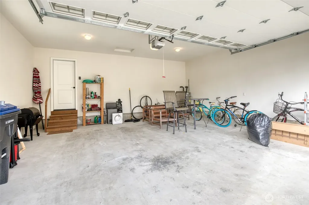 673 Island Circle SE Ocean Shores WA 98569