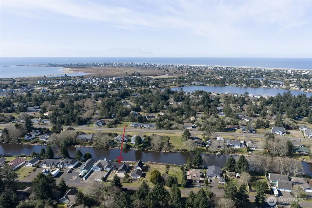673 Island Circle SE Ocean Shores WA 98569