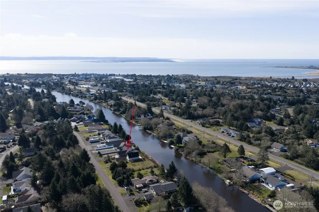 673 Island Circle SE Ocean Shores WA 98569