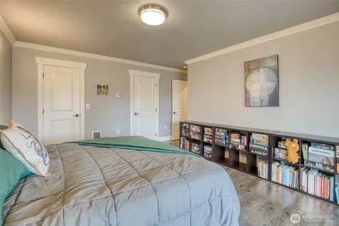 673 Island Circle SE Ocean Shores WA 98569
