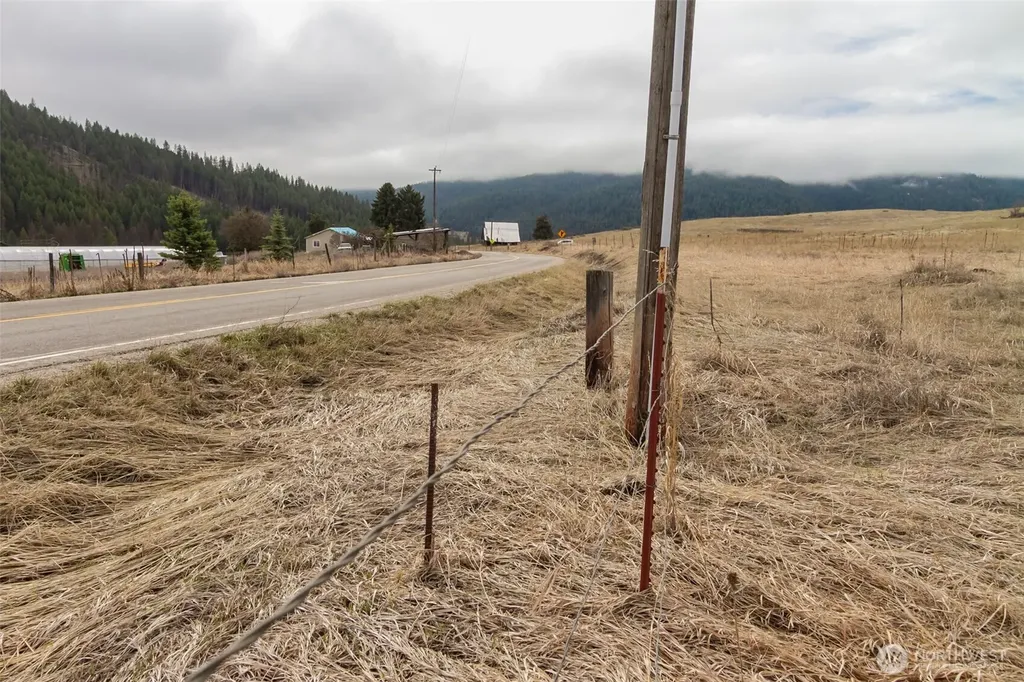 30 Addy Gifford Road Gifford WA 99131