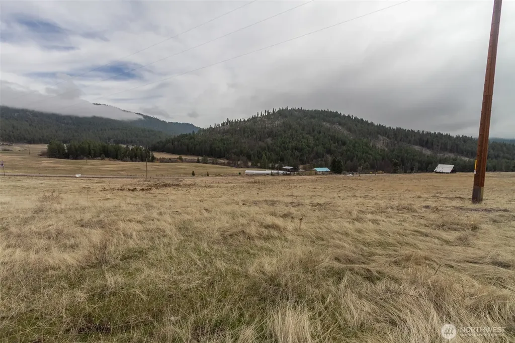 30 Addy Gifford Road Gifford WA 99131
