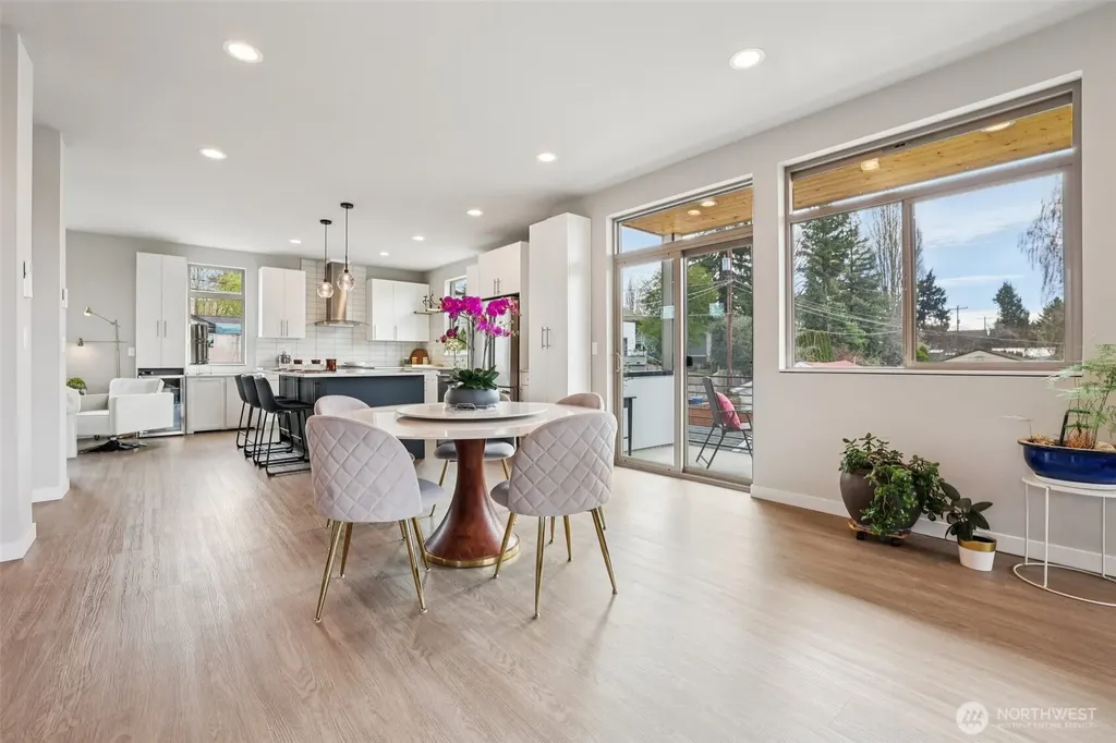 8410 17th Avenue SW Seattle WA 98106