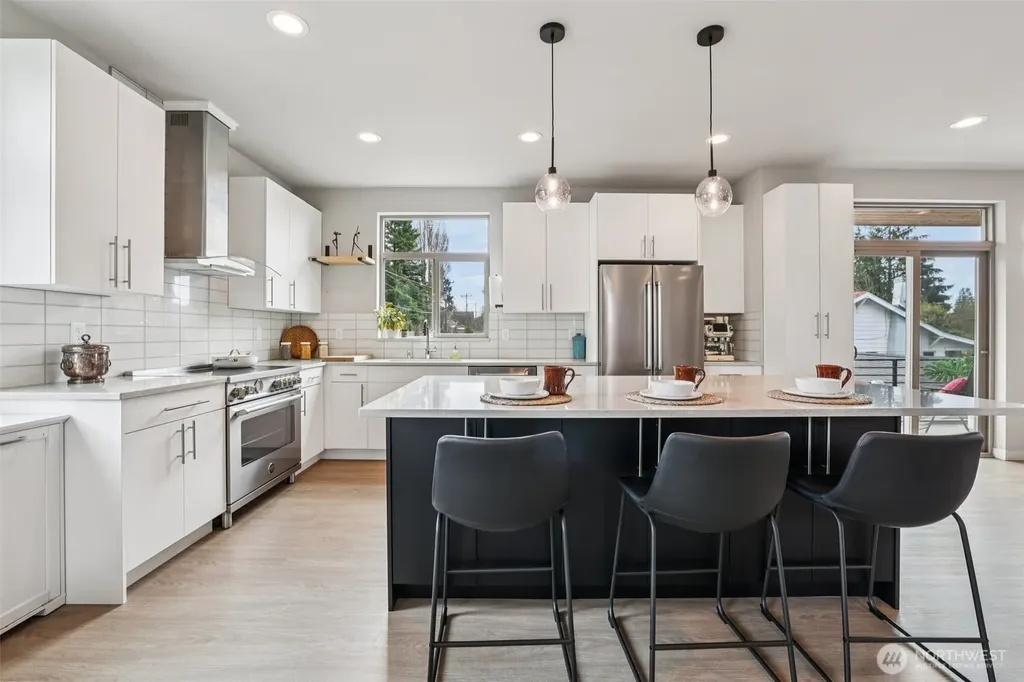 8410 17th Avenue SW Seattle WA 98106