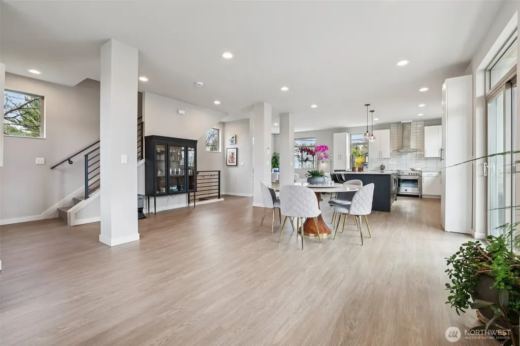 8410 17th Avenue SW Seattle WA 98106