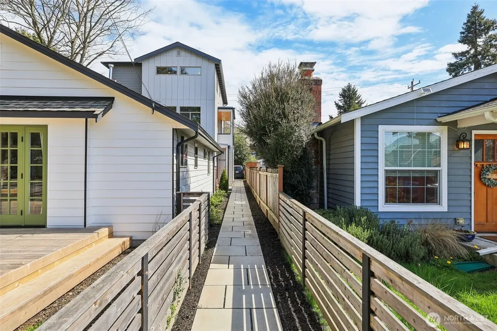 8410 17th Avenue SW Seattle WA 98106