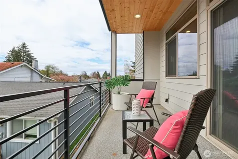 8410 17th Avenue SW Seattle WA 98106