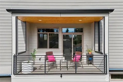 8410 17th Avenue SW Seattle WA 98106