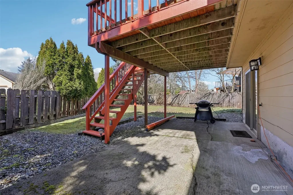 11208 234th Place Kent WA 98031