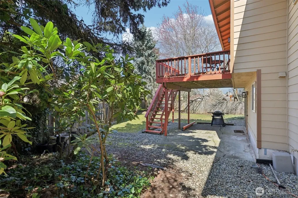 11208 234th Place Kent WA 98031