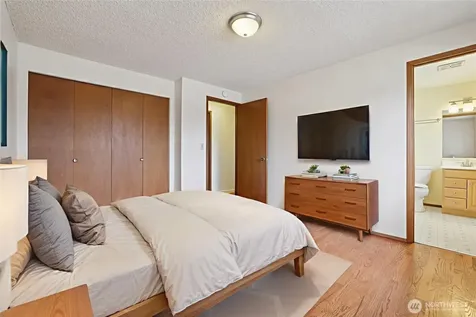 11208 234th Place Kent WA 98031