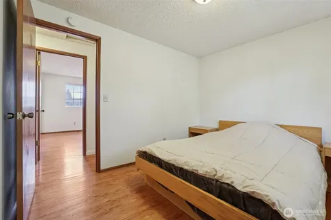 11208 234th Place Kent WA 98031