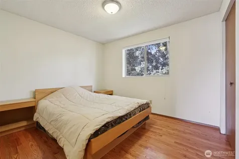 11208 234th Place Kent WA 98031