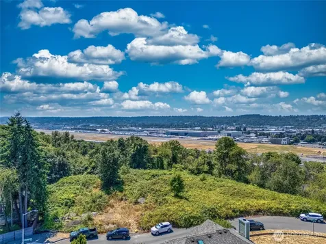 2005 S Raymond Street Seattle WA 98108