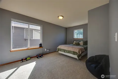 18623 87th Avenue Ct E Puyallup WA 98375