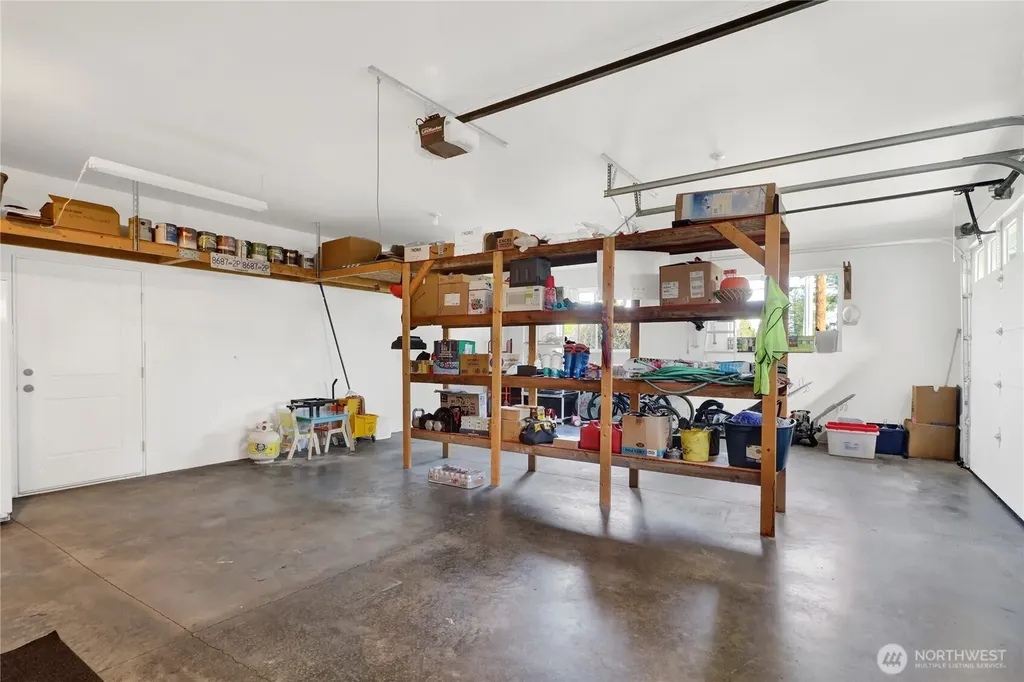 8457 Benson Road Lynden WA 98264