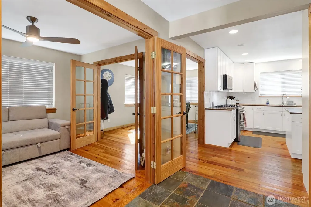 8457 Benson Road Lynden WA 98264