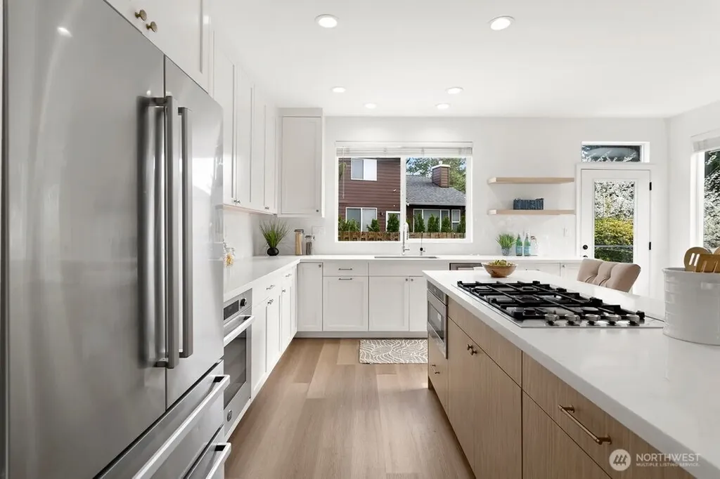 24023 SE 10th Street Sammamish WA 98075