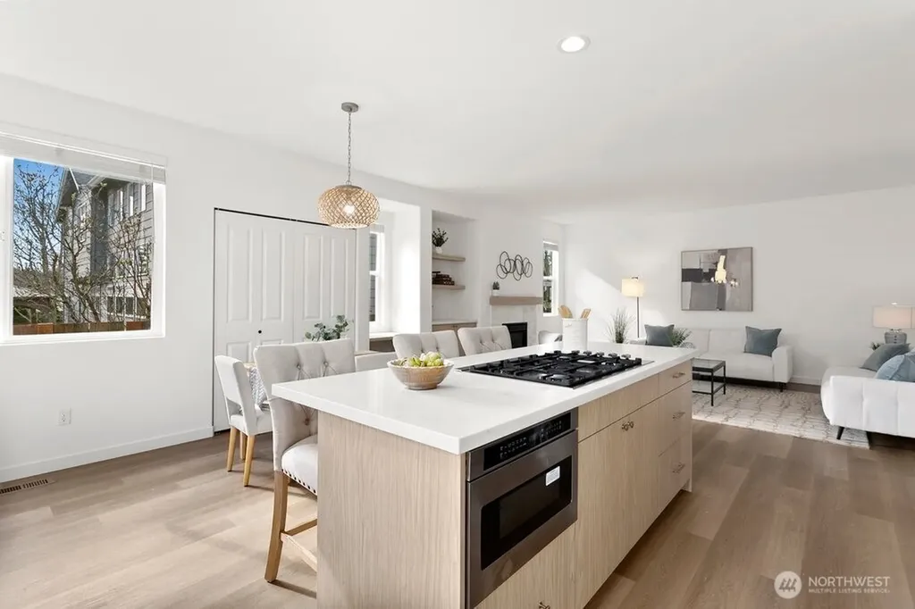 24023 SE 10th Street Sammamish WA 98075