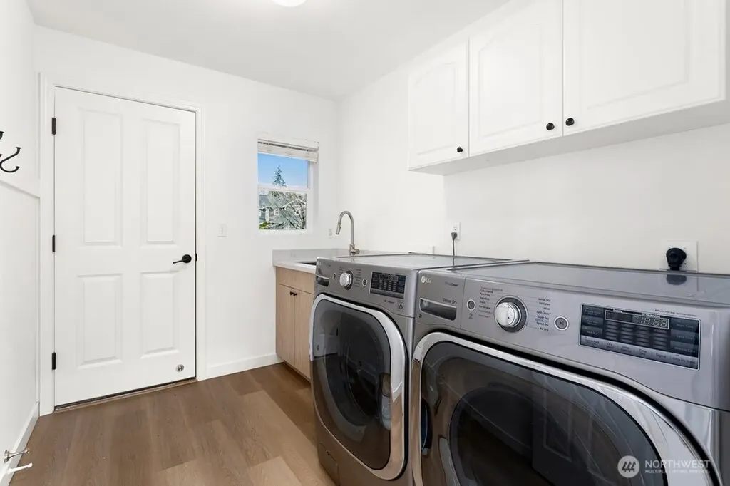 24023 SE 10th Street Sammamish WA 98075
