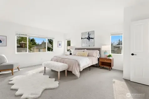24023 SE 10th Street Sammamish WA 98075