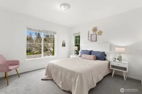 24023 SE 10th Street Sammamish WA 98075