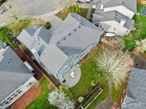 24023 SE 10th Street Sammamish WA 98075
