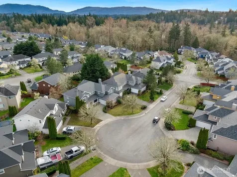 24023 SE 10th Street Sammamish WA 98075