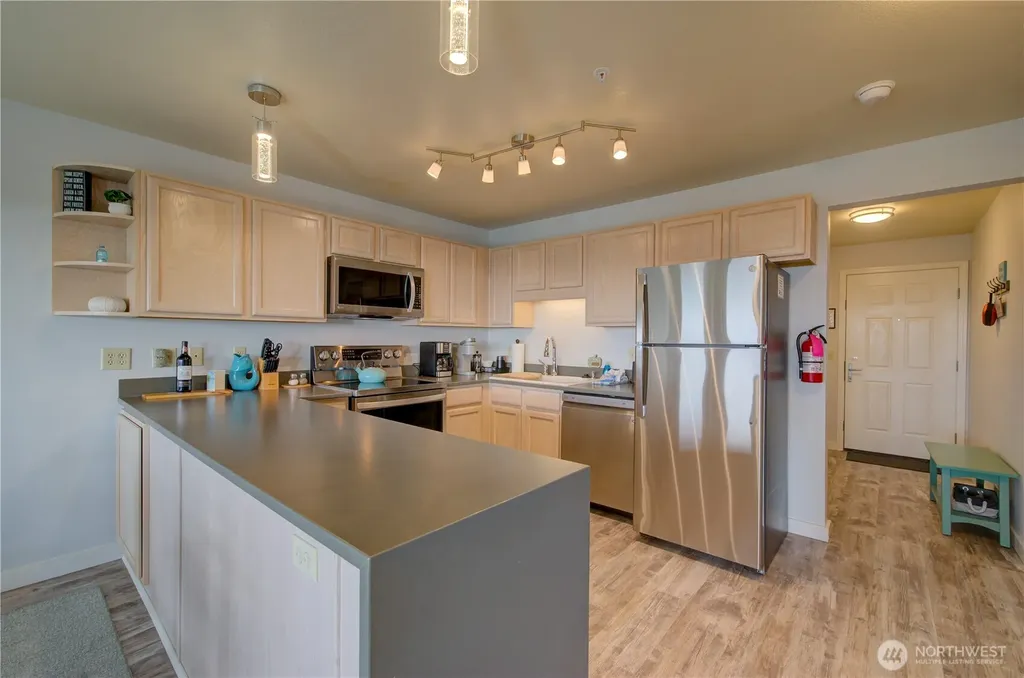 501 Shoreview Dr S Long Beach WA 98631