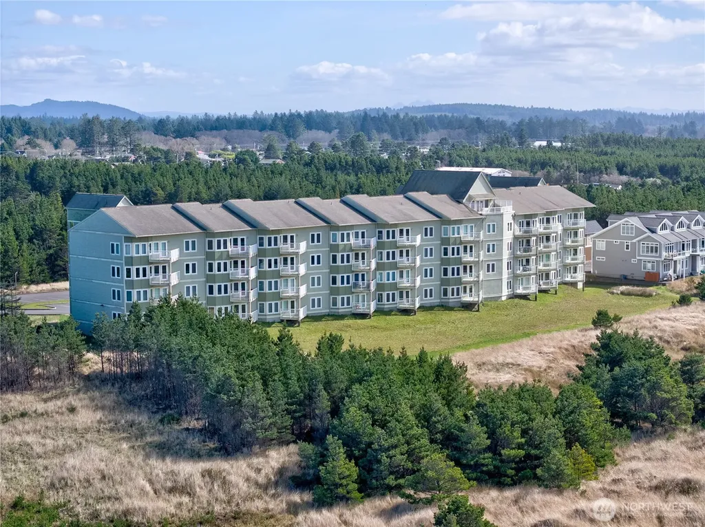 501 Shoreview Dr S Long Beach WA 98631