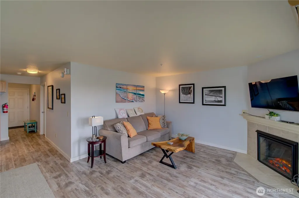 501 Shoreview Dr S Long Beach WA 98631