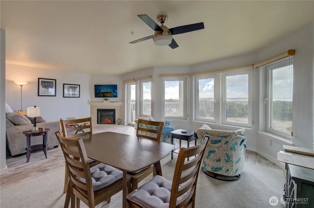 501 Shoreview Dr S Long Beach WA 98631