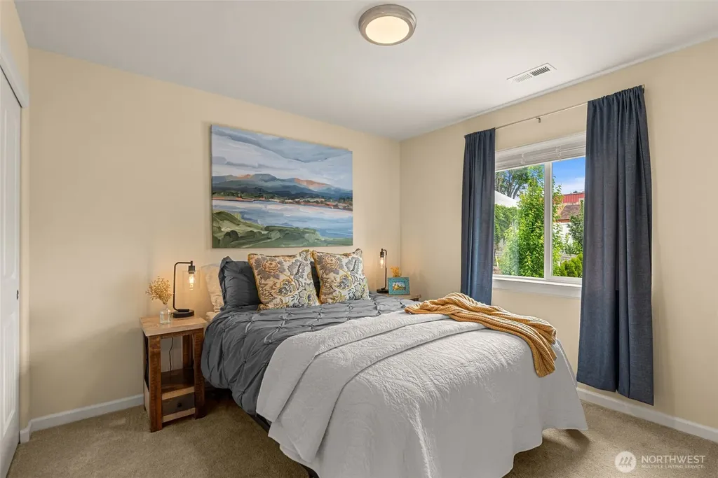 617 E Wapato Avenue Chelan WA 98816