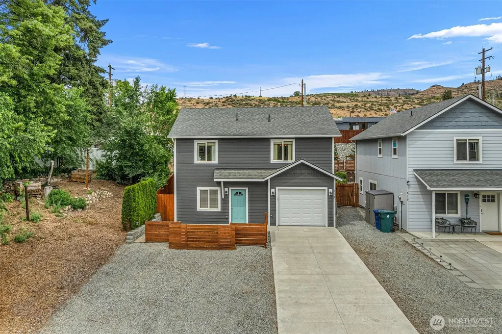 617 E Wapato Avenue Chelan WA 98816