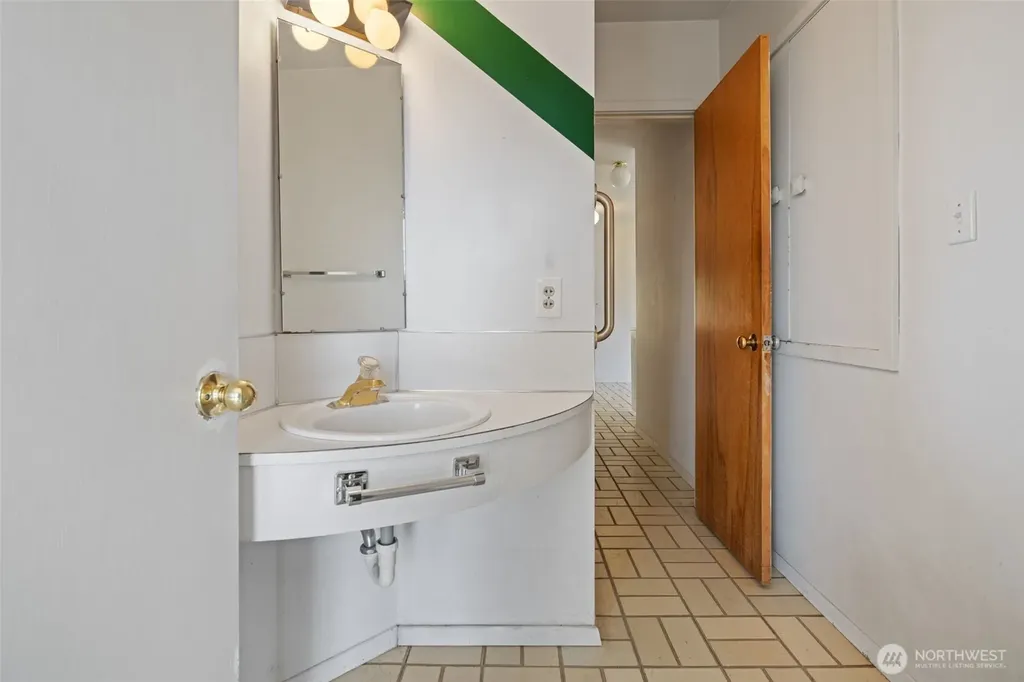6108 E Evergreen Boulevard Vancouver WA 98661