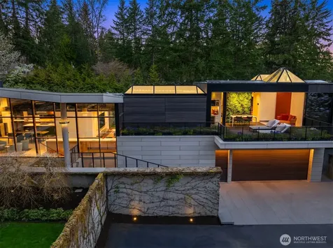 4445 140th Avenue NE Bellevue WA 98005