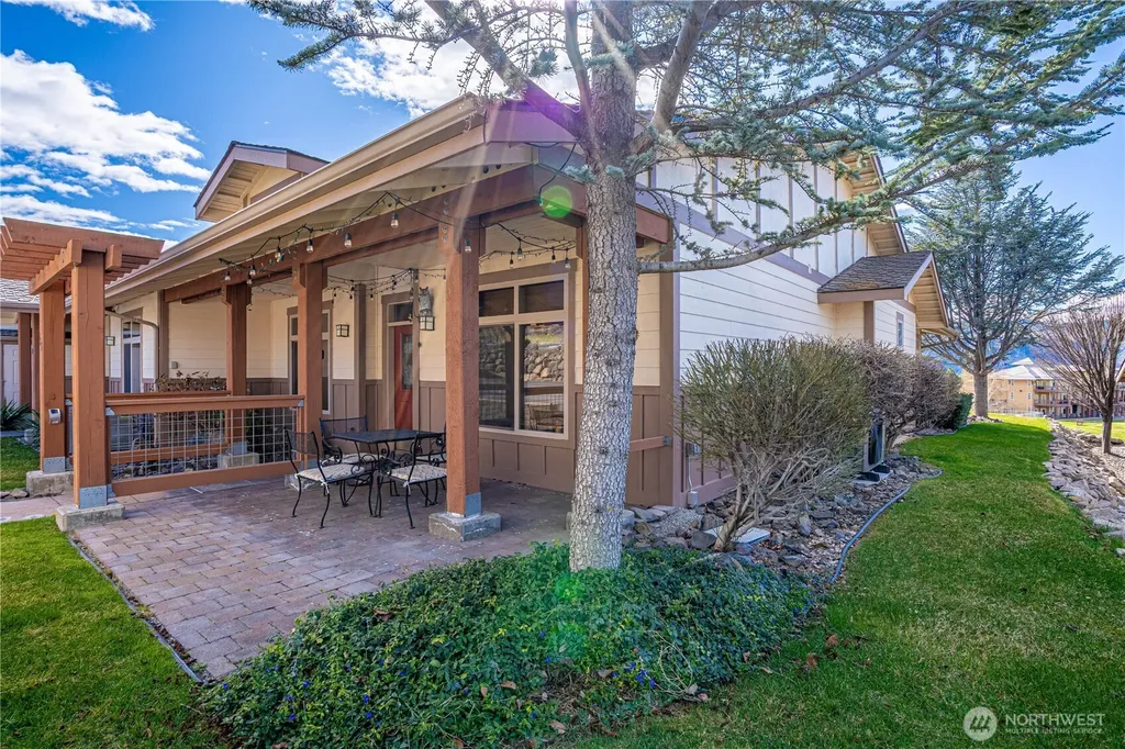 123 Red Hawk Drive Orondo WA 98843