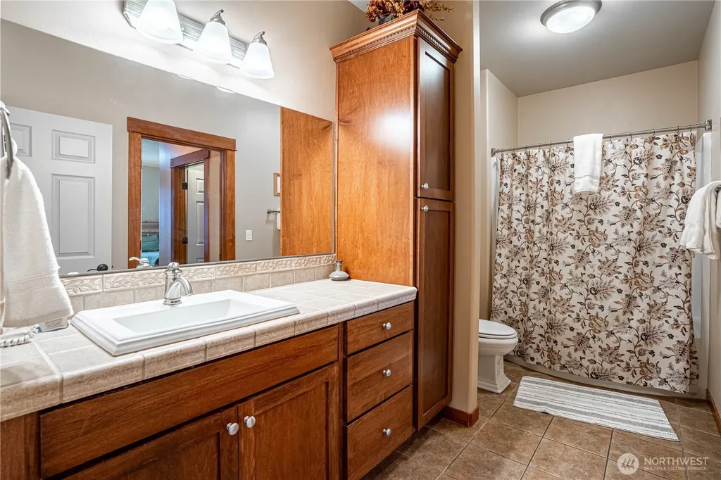 123 Red Hawk Drive Orondo WA 98843