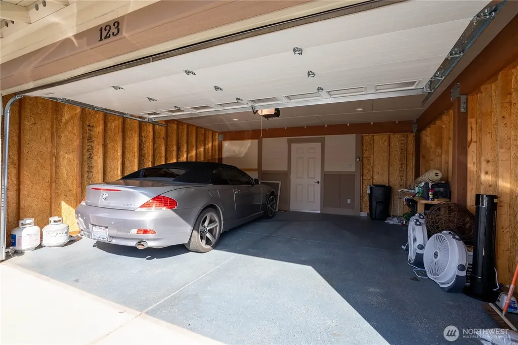 123 Red Hawk Drive Orondo WA 98843