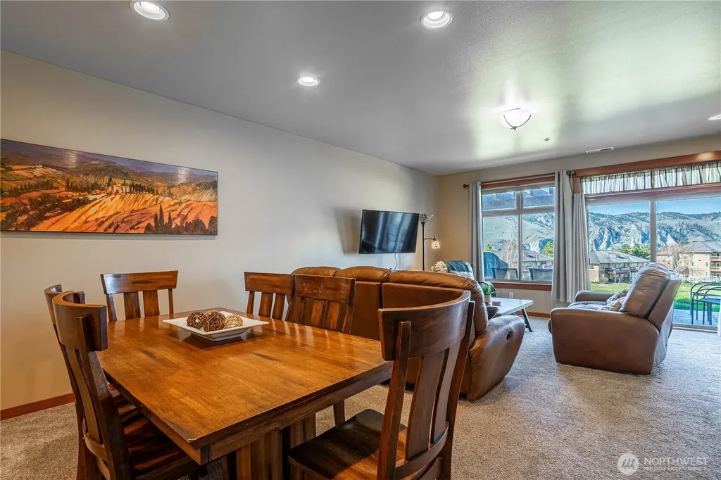 123 Red Hawk Drive Orondo WA 98843