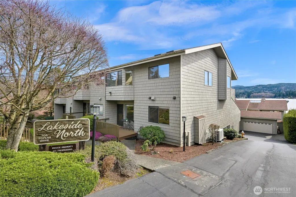 708 Poplar Drive Bellingham WA 98226