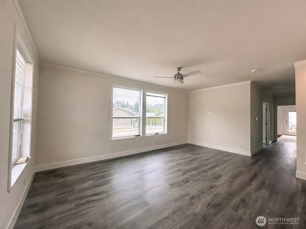 2101 Glacier Street Enumclaw WA 98022