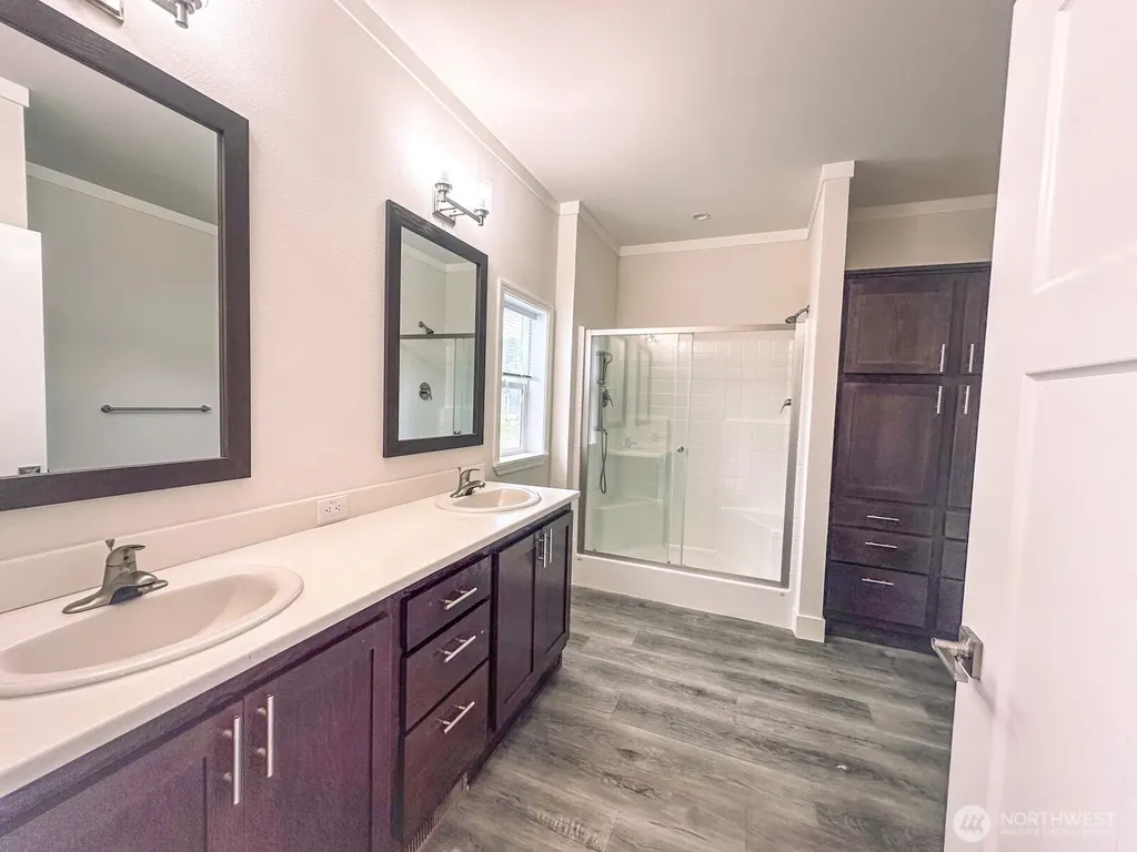 2101 Glacier Street Enumclaw WA 98022