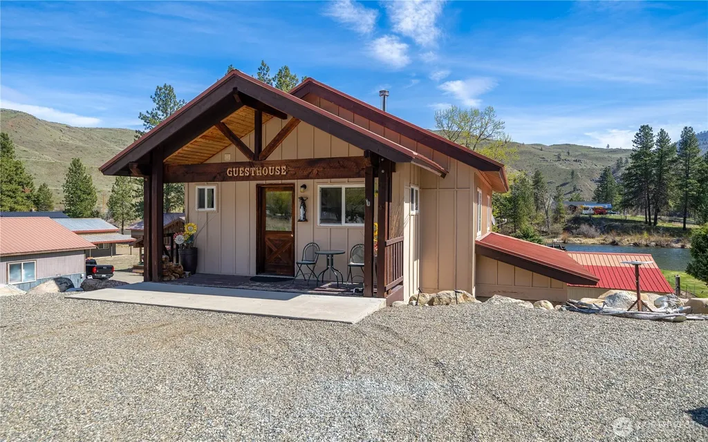 6 Kelli Lane Carlton WA 98814