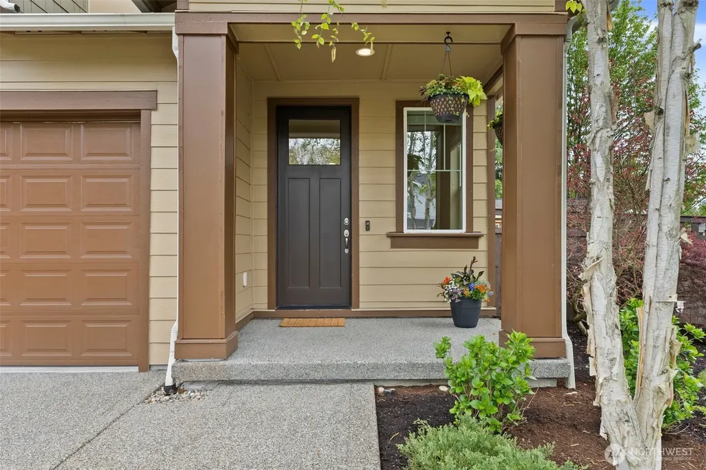 8896 Silverspot Drive SE Tumwater WA 98501