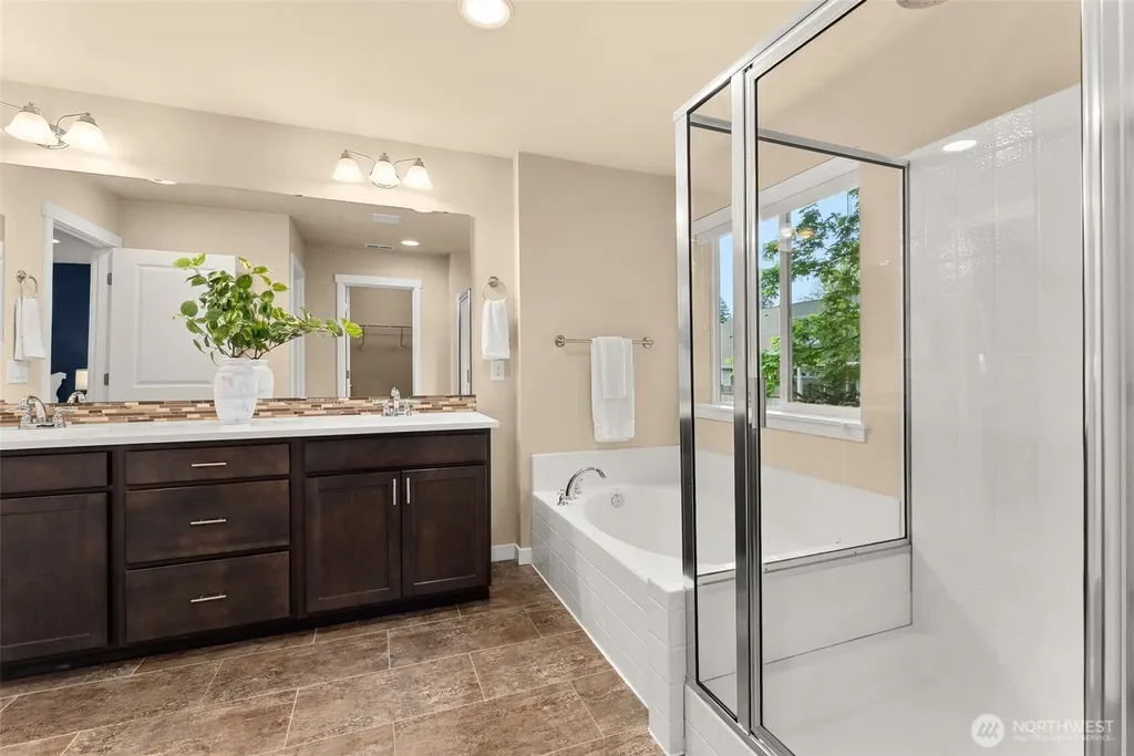 8896 Silverspot Drive SE Tumwater WA 98501
