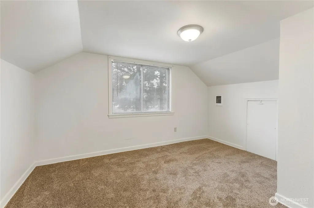 10114 Canyon Road E Puyallup WA 98373
