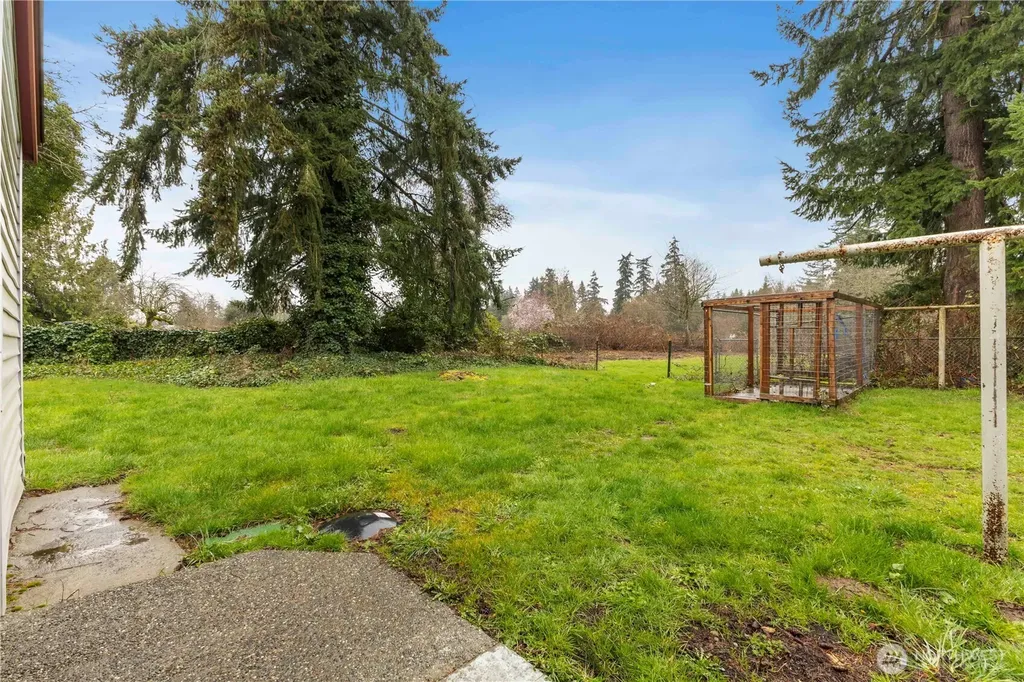 10114 Canyon Road E Puyallup WA 98373