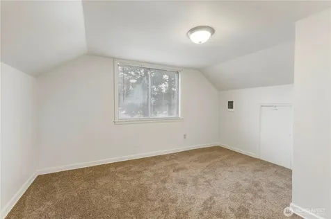 10114 Canyon Road E Puyallup WA 98373