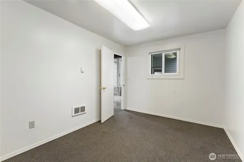 10114 Canyon Road E Puyallup WA 98373